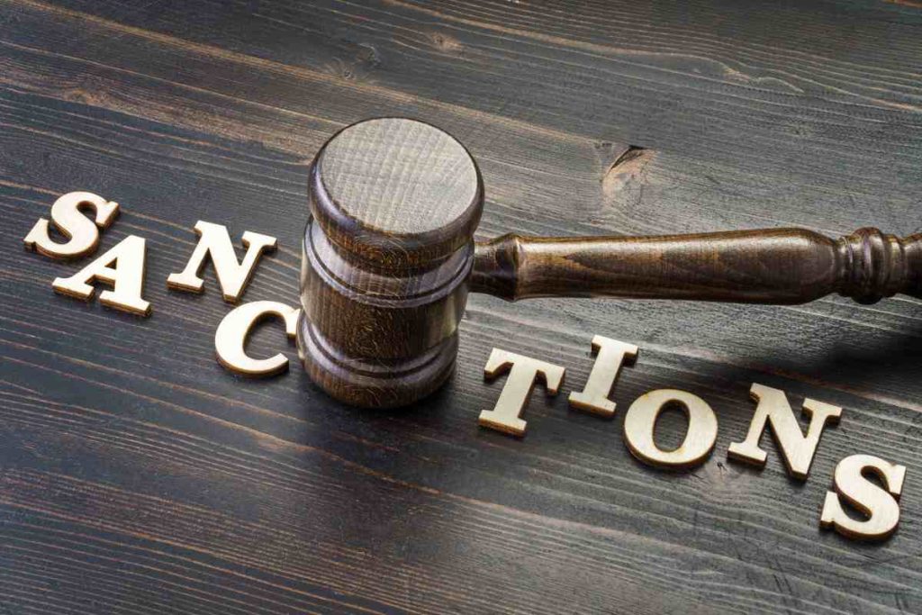 sanctions pour les auteurs d'espionnage